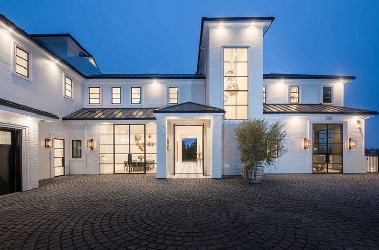 NBA Finals MVP Lebron James Gifts Daughter a Mini Mansion 2